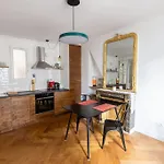 Appartement contemporain rénové dans le centre de Paris
