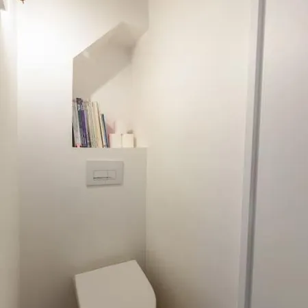 Contemporain Rénové Dans Le Centre De *