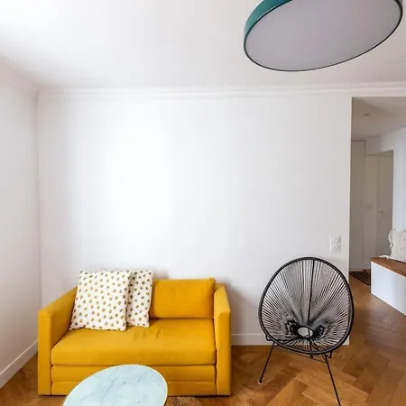 Appartamento Contemporain Rénové Dans Le Centre De Parigi